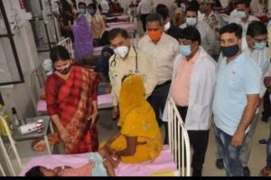 फिरोजाबाद में रहस्यमयी मौत से हड़कम्प, पहले गिरती है बीमारी में प्लेटलेट्स, फिर होती है ब्लीडिंग !
