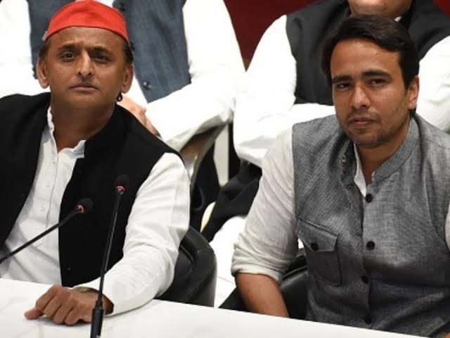 FIR हुई अखिलेश-जयंत के खिलाफ दर्ज, लगा चुनाव आचार संहिता तोड़ने का आरोप
